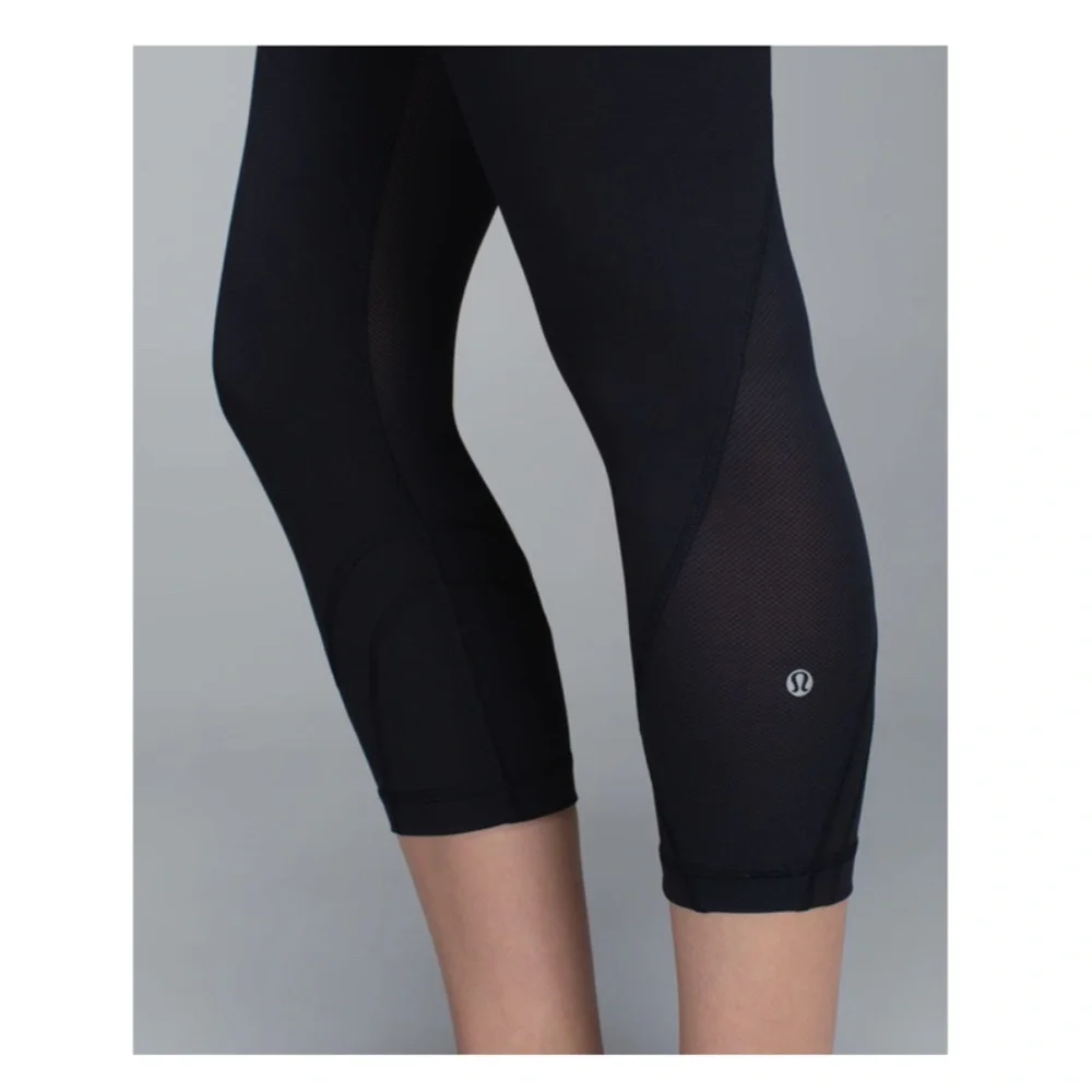 LULULEMON Run Inspire Crop II Block-It Pocket Black Size 2